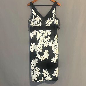 White House Black Market Black and White Flower Lined Dress Size 6